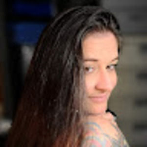 Meet your Posher, Nichole j